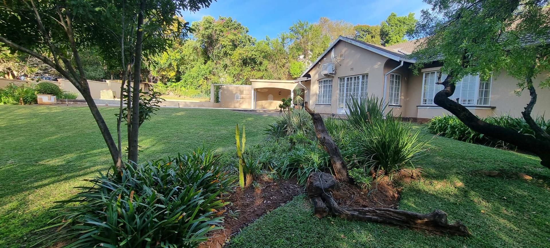 3 Bedroom House for sale in Protea Park P24112695193