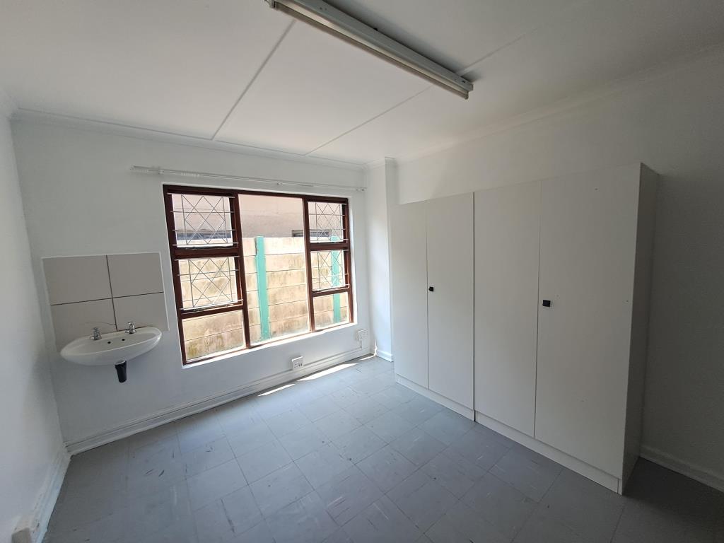 Apartments / flats to rent in East London East London Property