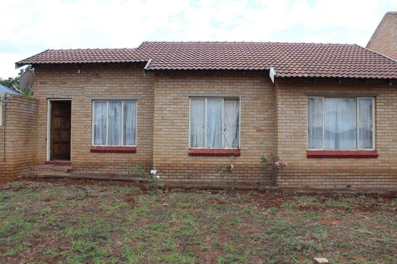 Flora Park, Polokwane Property Houses for sale in Flora Park
