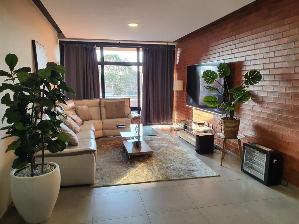 Menlo Park Property Apartments / flats to rent in Menlo Park