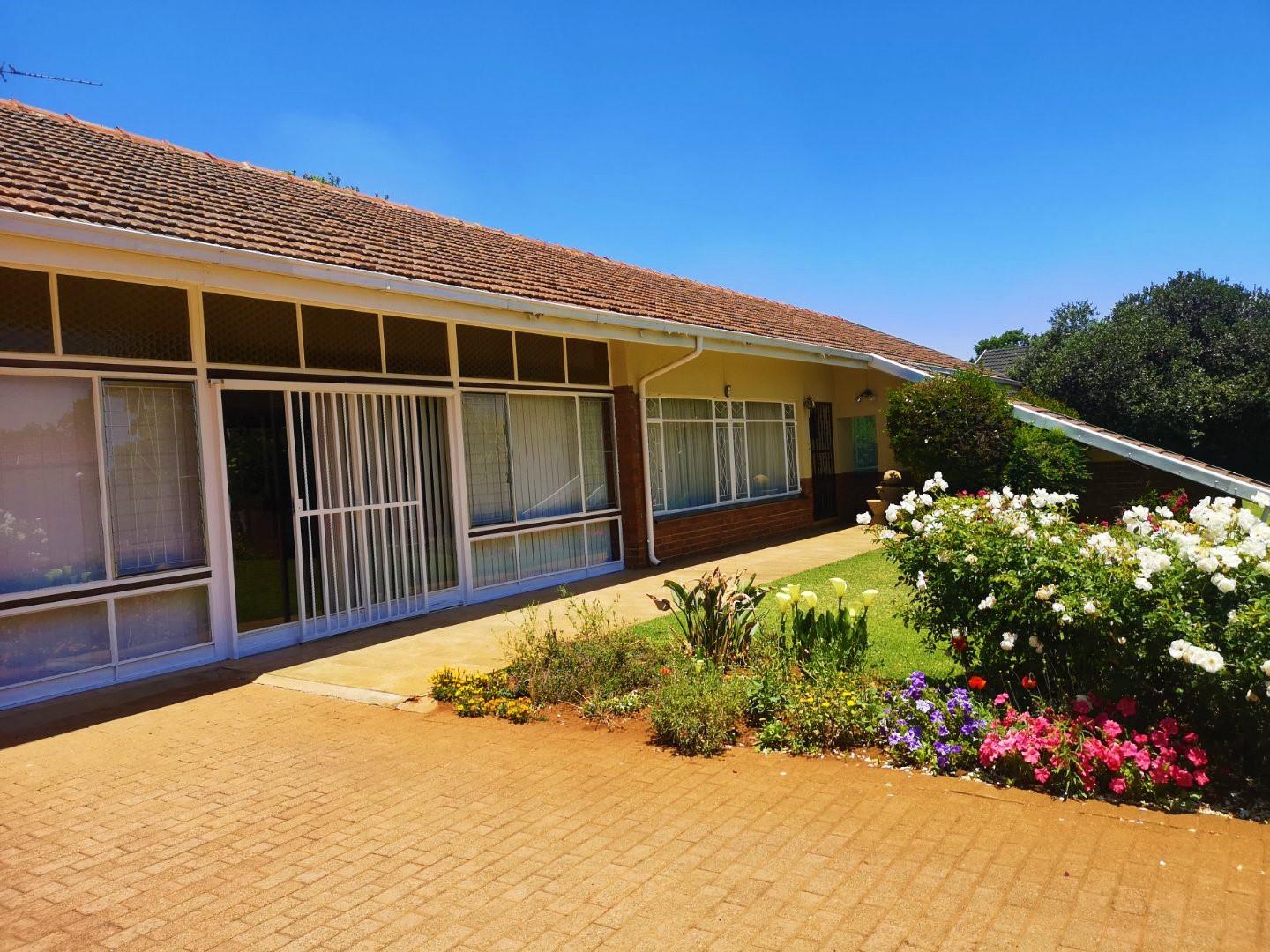 4 Bedroom House for sale in Edelweiss P24112699195