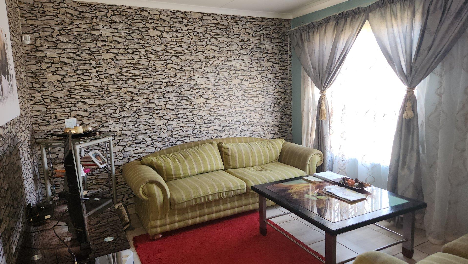 Alliance Property Houses for sale in Alliance