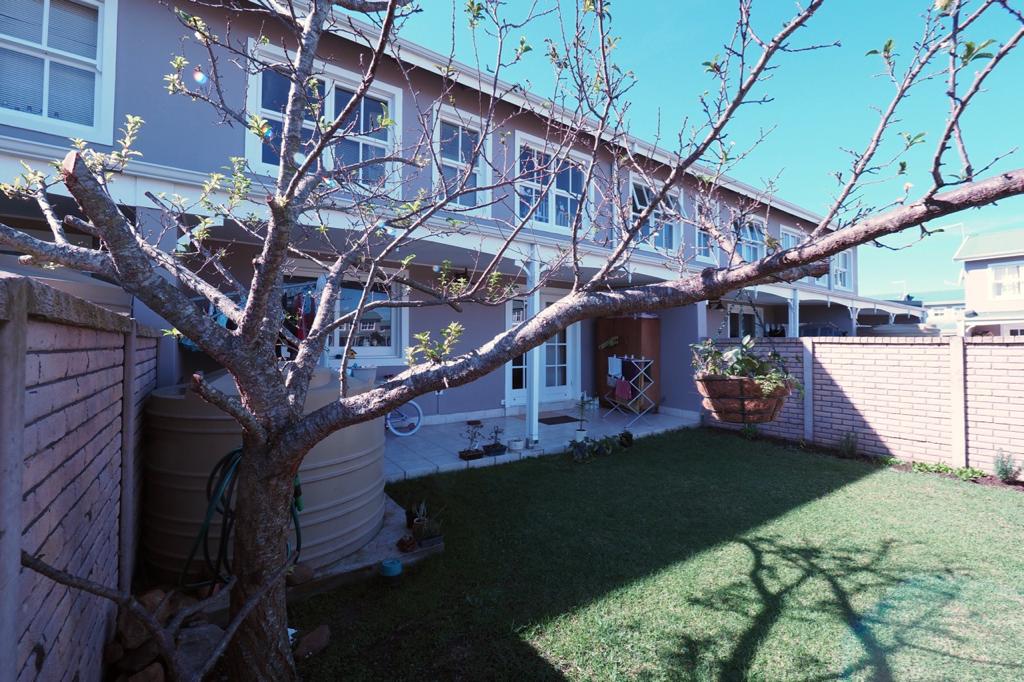 Townhouses to rent in Grahamstown Grahamstown Property