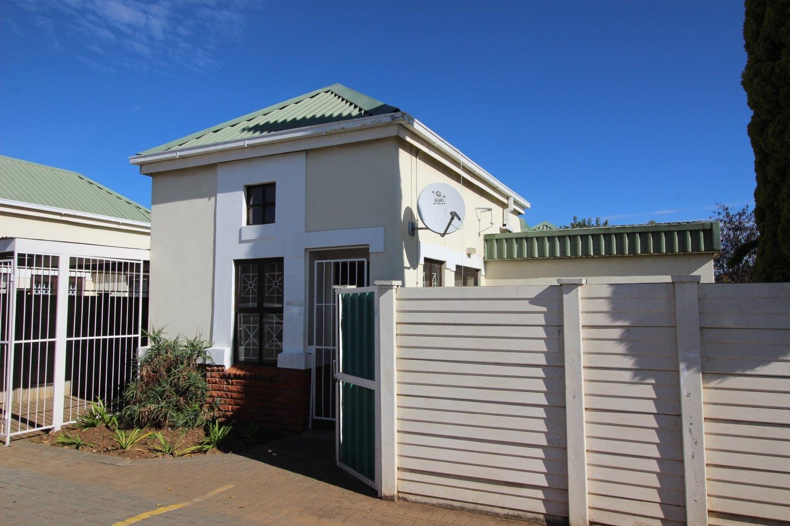 Townhouses for sale in Bloemfontein Bloemfontein Property