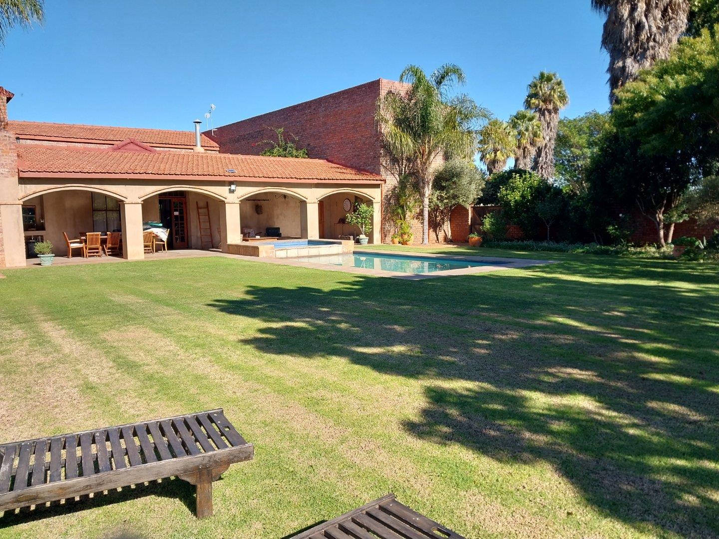 Commercial property for sale in Ashton P24112705046