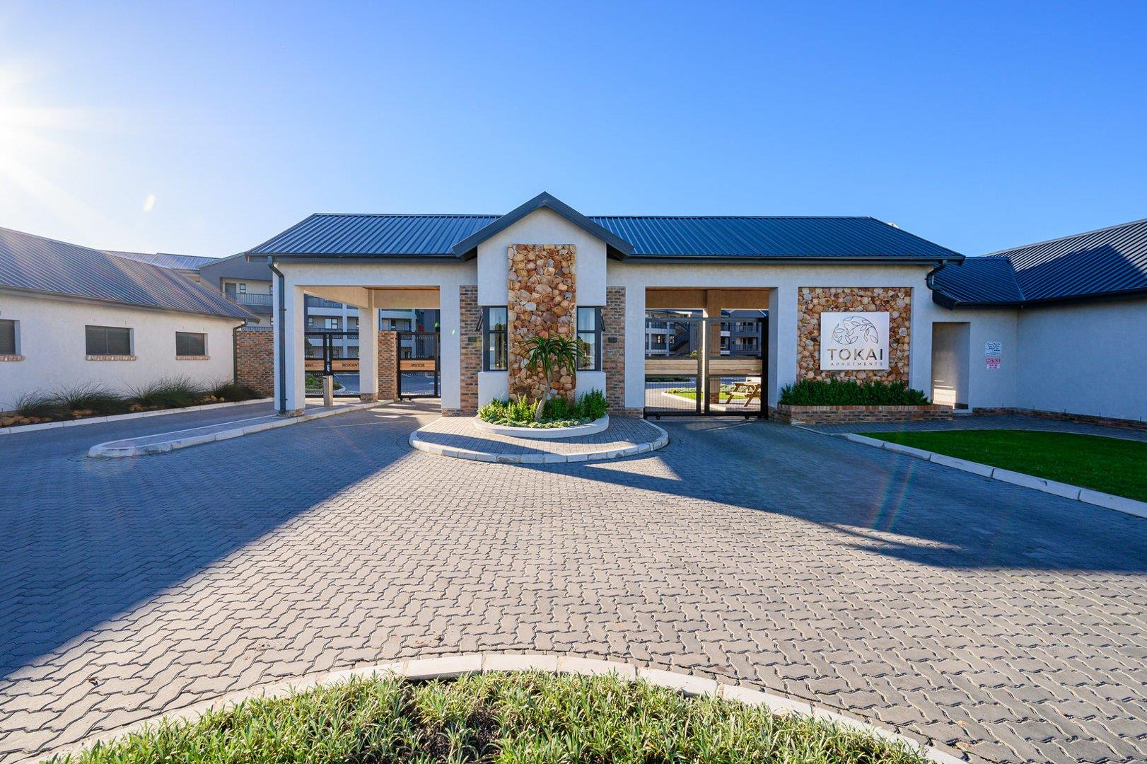 2 Bedroom Apartment / flat for sale in Pinelands 12 Tokai Apartments