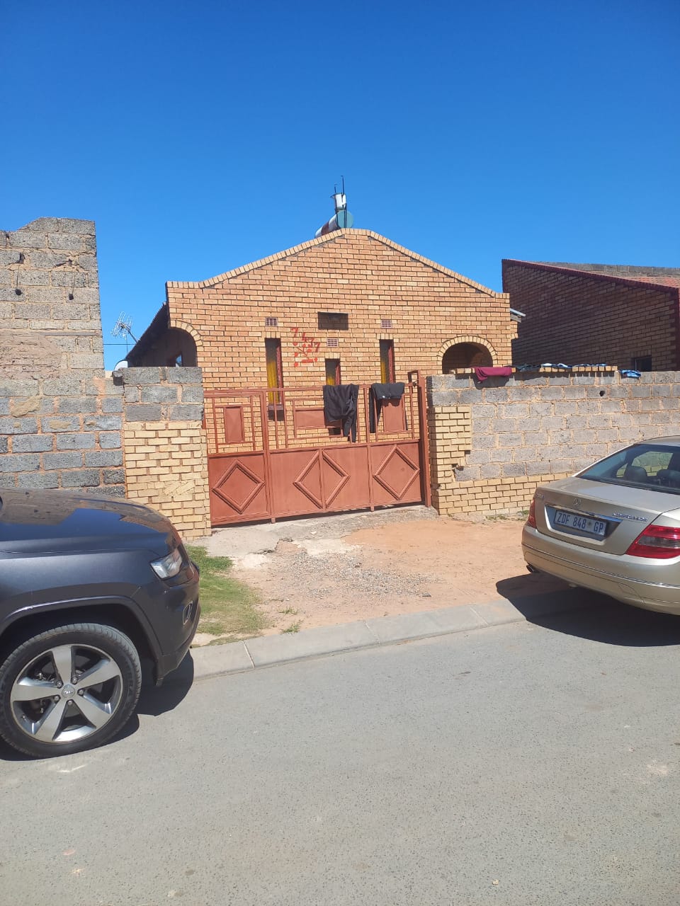 2 Bedroom House for sale in Tembisa Central 7437 Ivory Park P24112707158