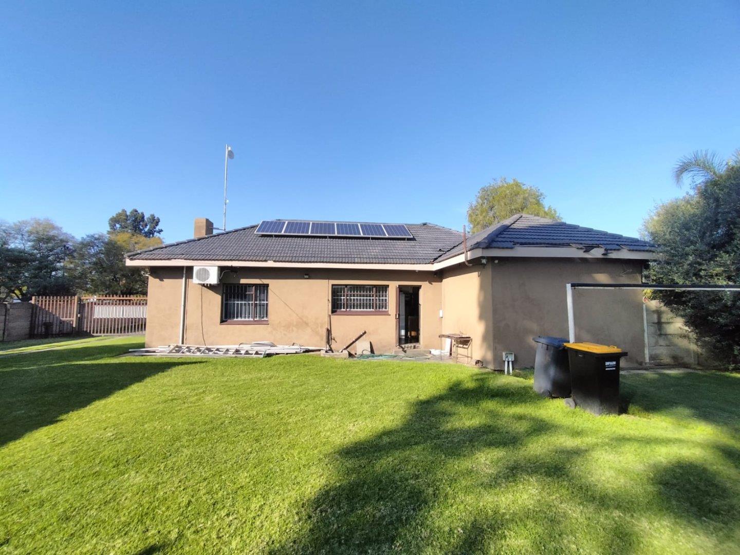 Commercial property for sale in Three Rivers P24112708210