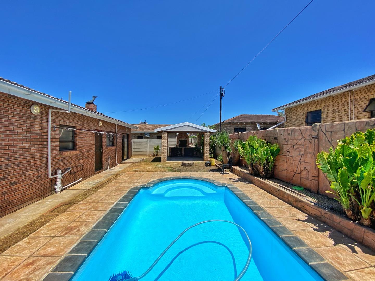 3 Bedroom House for sale in Vanes Estate P24112239448