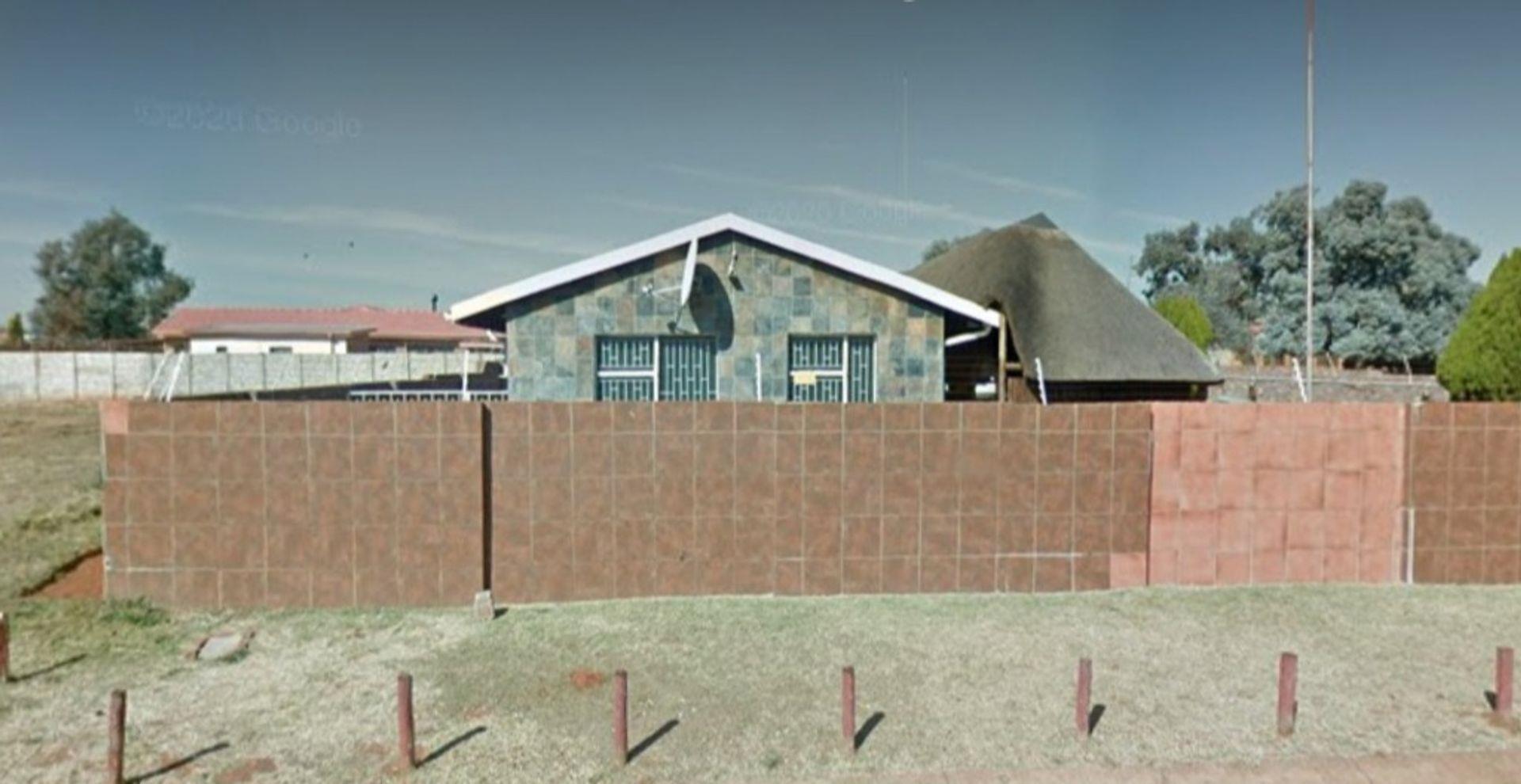Carletonville Central Property Property and houses for sale in