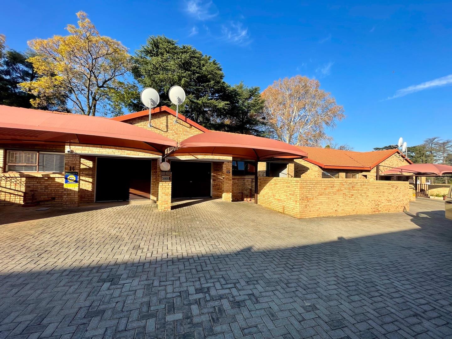 2 Bedroom Townhouse for sale in Three Rivers Proper P24112710329