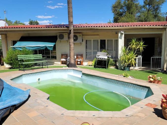 3 Bedroom House for Sale in Ludwigsdorf