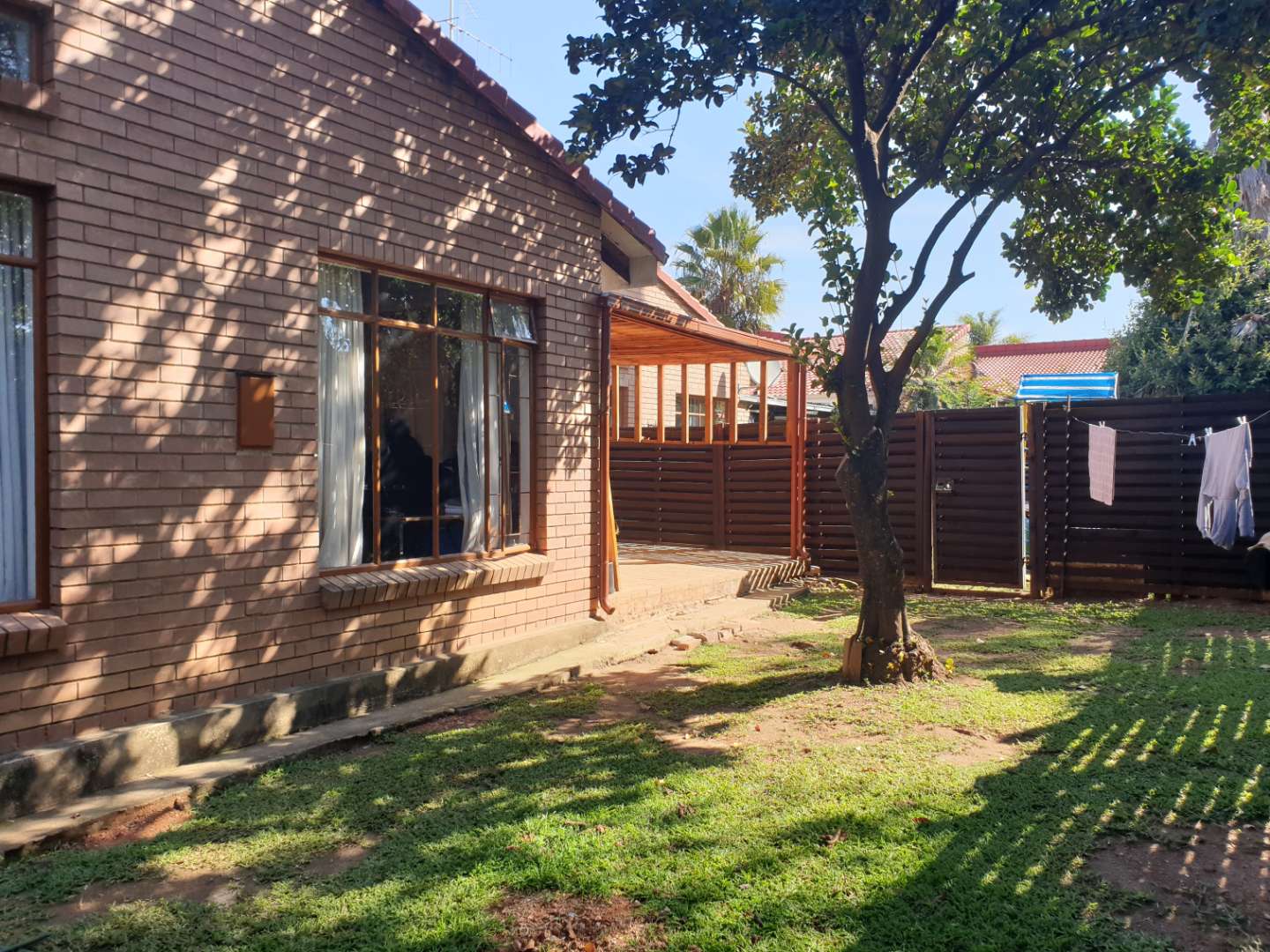 2 Bedroom Townhouse for sale in Willow Park Manor P24112714400