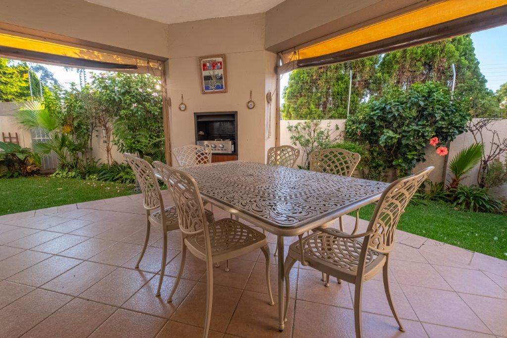 Bedford Park Property Townhouses for sale in Bedford Park