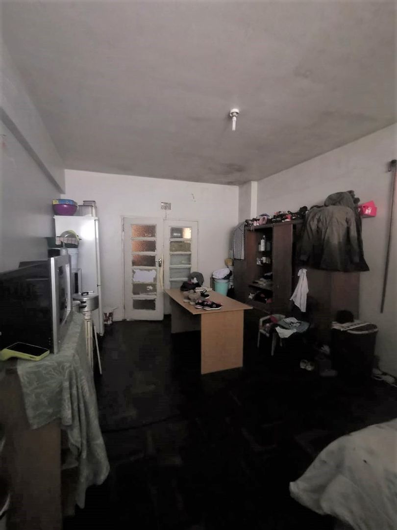 2 Bedroom Apartment / flat for sale in Hillbrow 8 Bruce Street P24