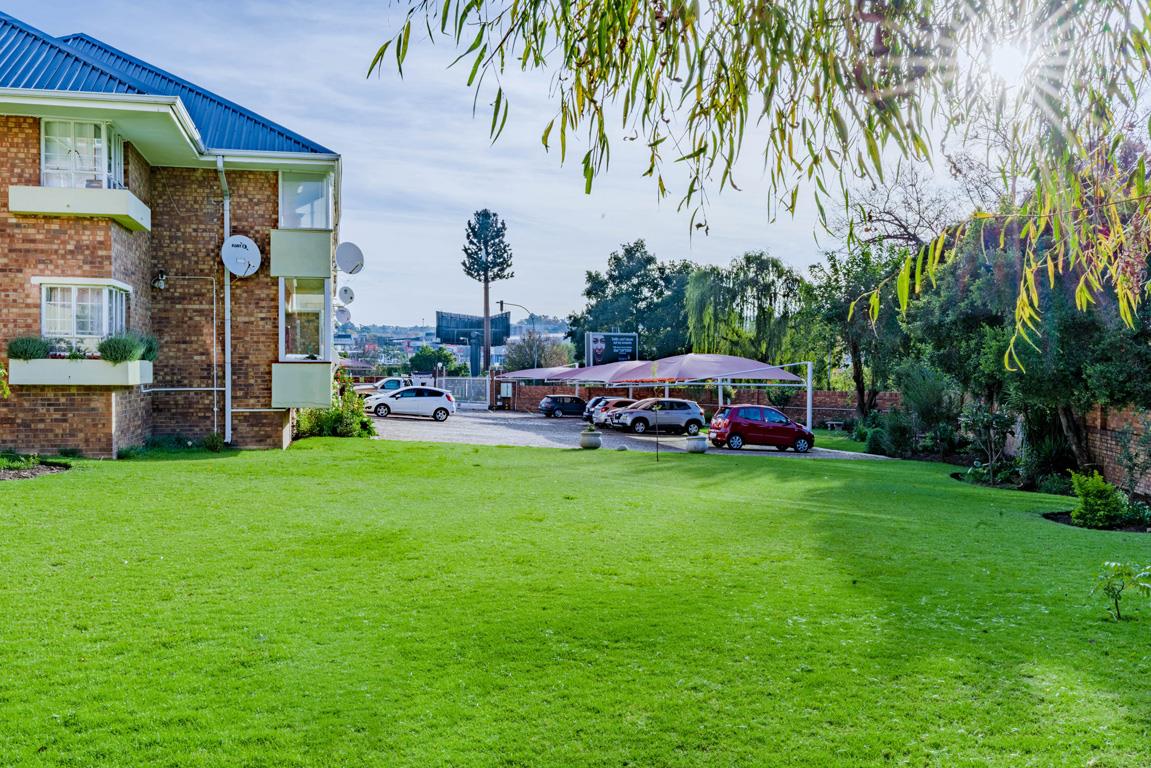 Waverley, Johannesburg Property Property and houses for sale in