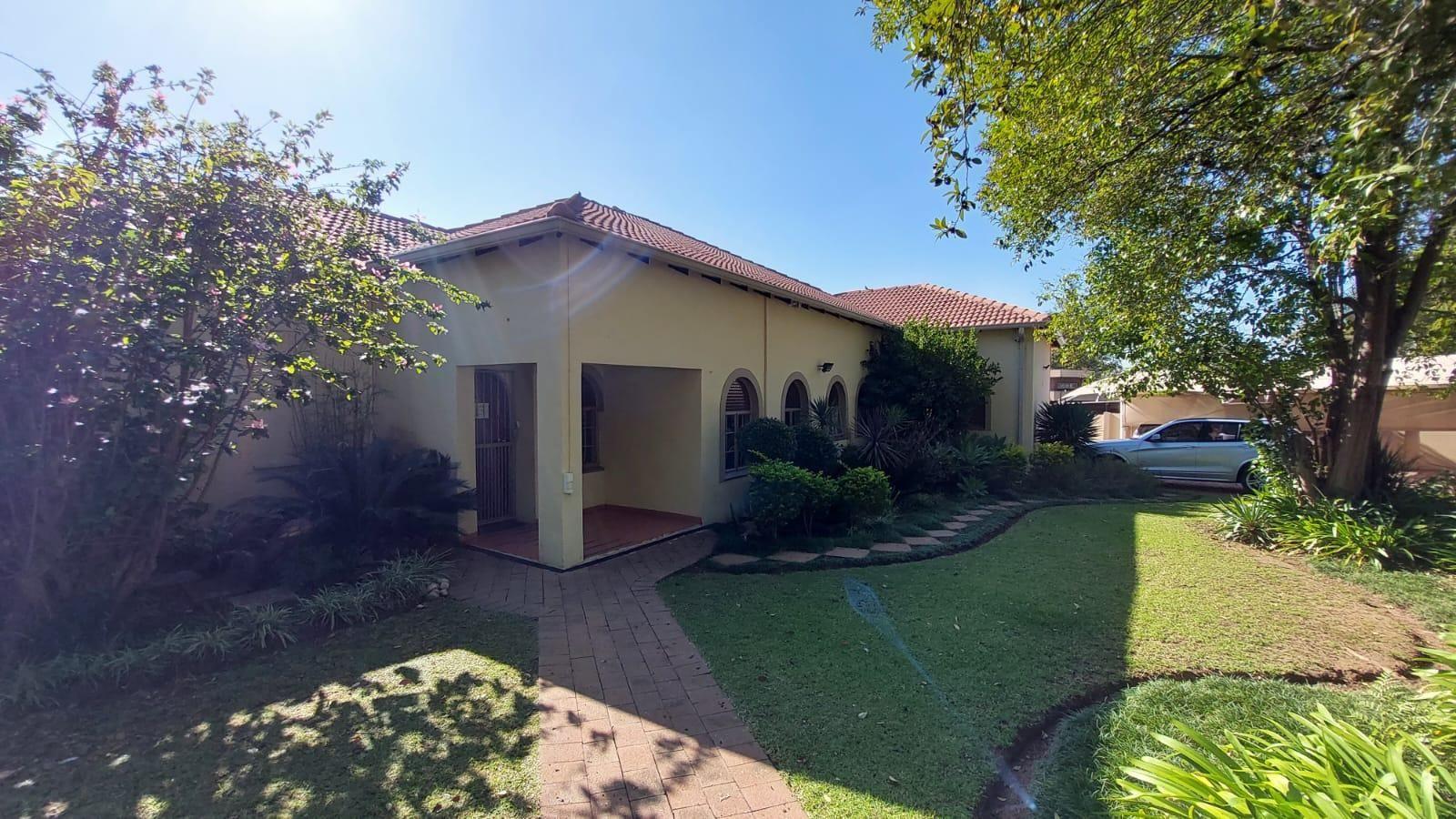 Constantia Park Property Property and houses to rent in Constantia