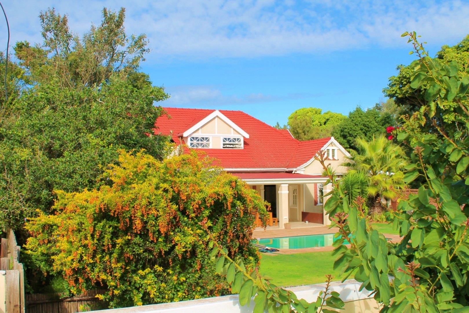 5 Bedroom House for sale in Walmer 22 Church Road P24112729545