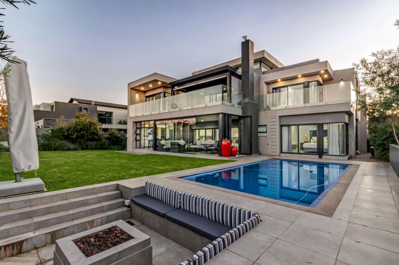 5 Bedroom House for sale in Steyn City P24112730532