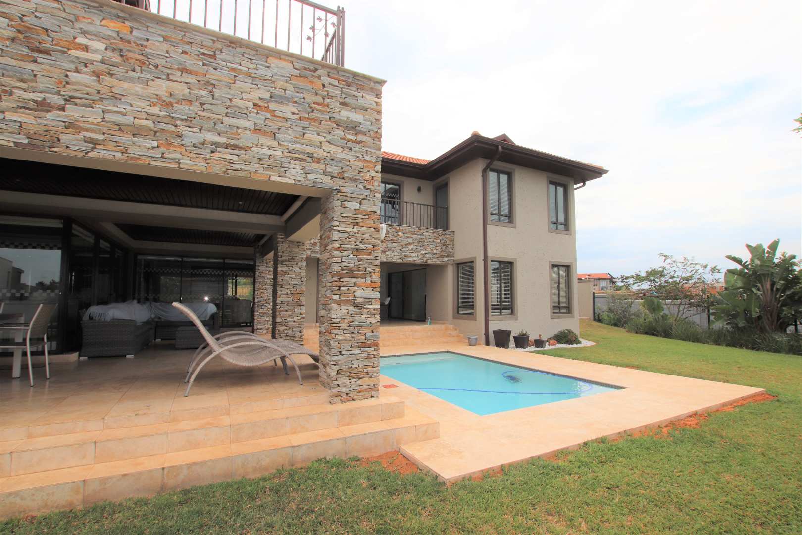 6 Bedroom House for sale in Izinga Estate P24112732024