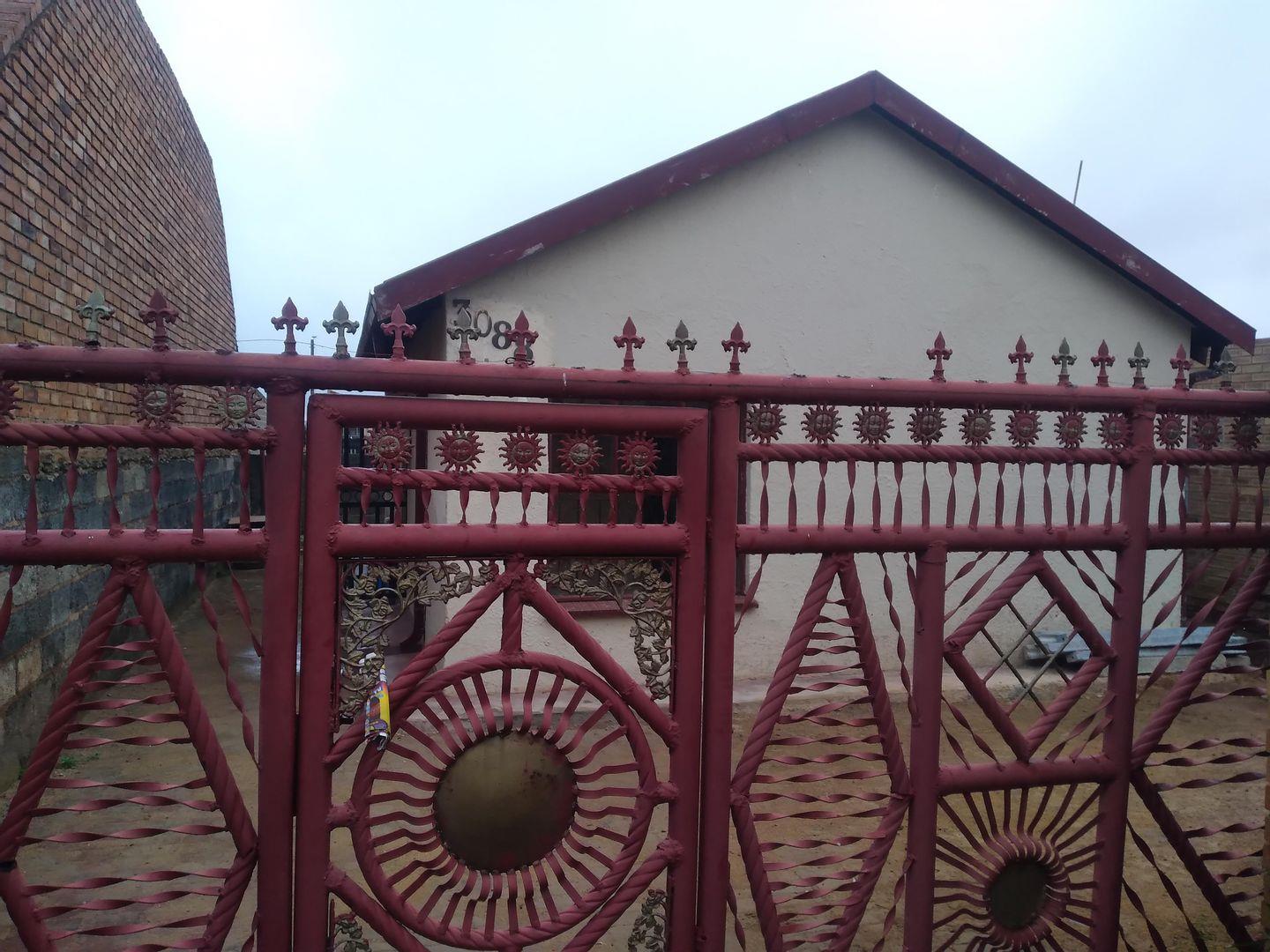 2 Bedroom House to rent in Clayville P24112733829