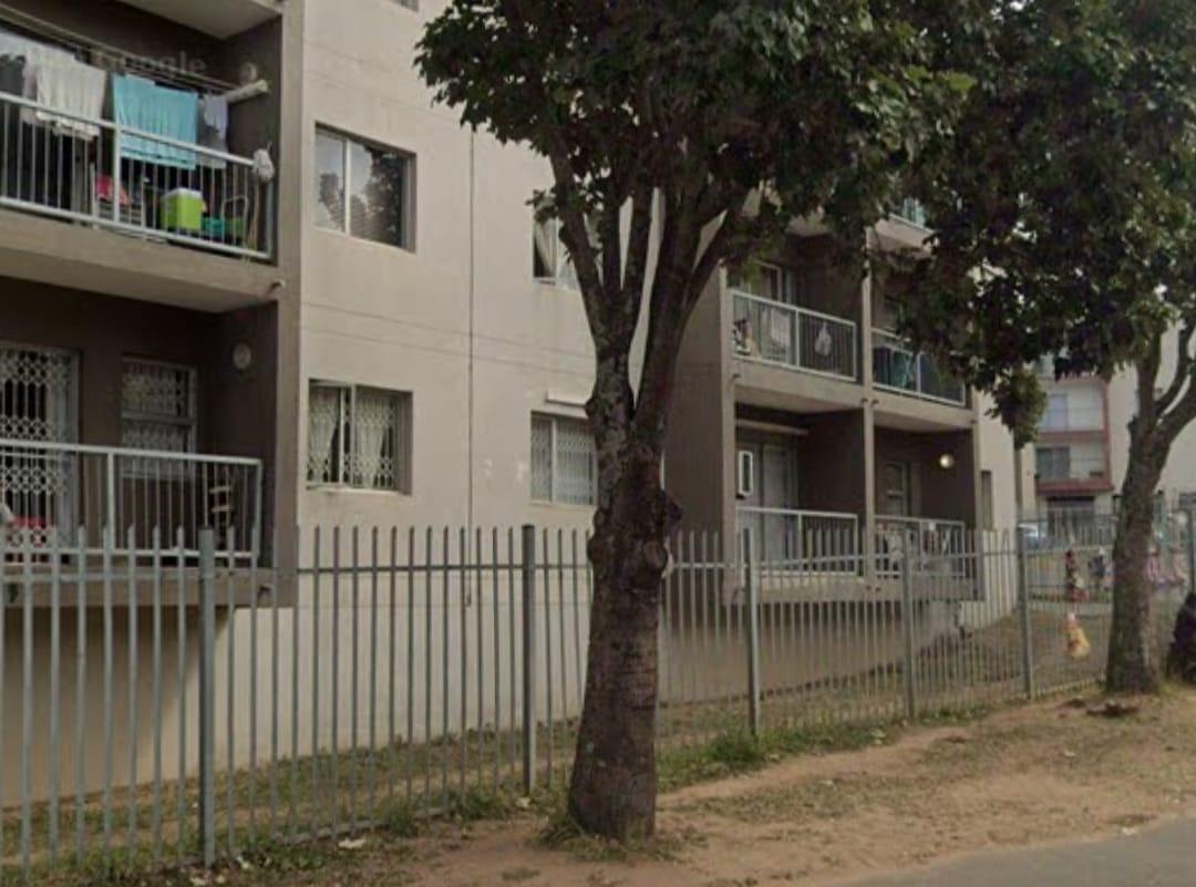 Apartments / flats for sale in Chatsworth Chatsworth Property