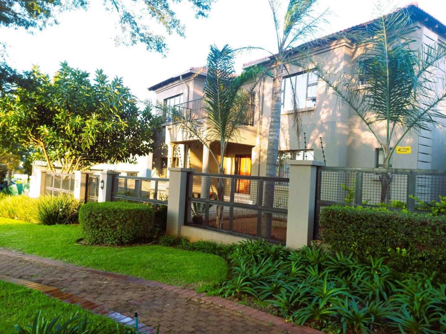 5 Bedroom House for sale in Thornhill P24112736402