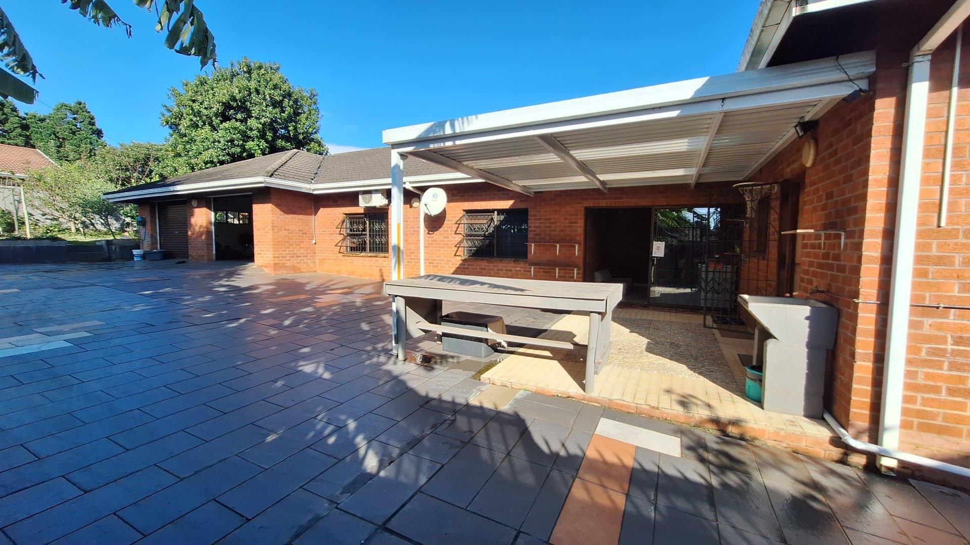 5 Bedroom House for sale in Howick West P24112736540