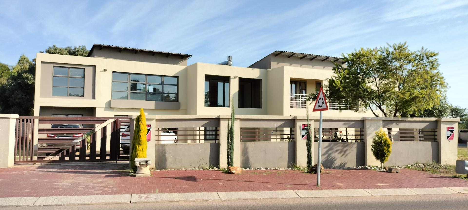 7 Bedroom House to rent in Pierre Van Ryneveld 79 Kirkness P24