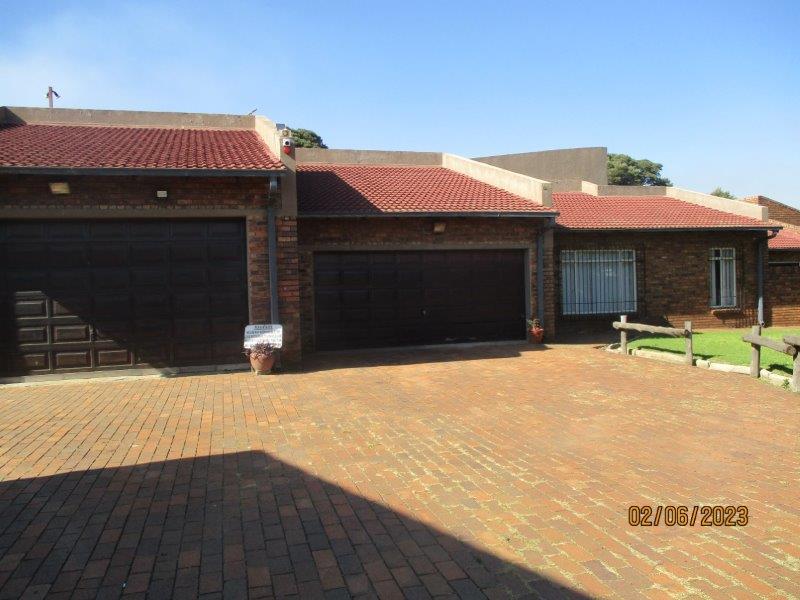 Commercial property for sale in Benoni AH P24112742416