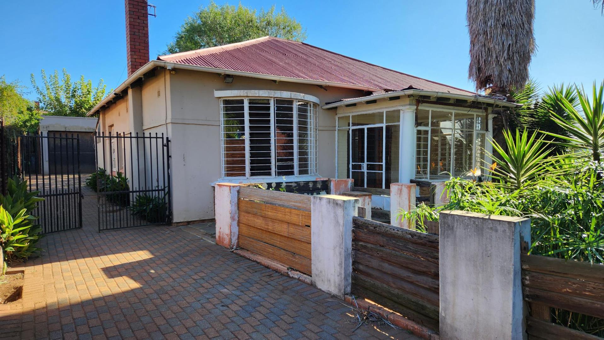 4 Bedroom House for sale in Kensington P24112744080