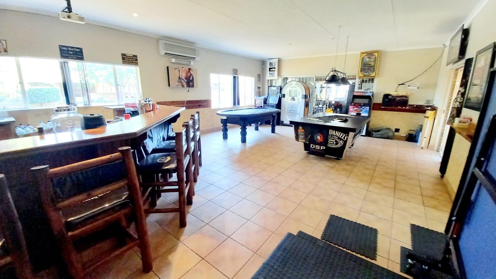 4 Bedroom House for sale in Misty Bay A22 Misty Bay, 55 Ring Road