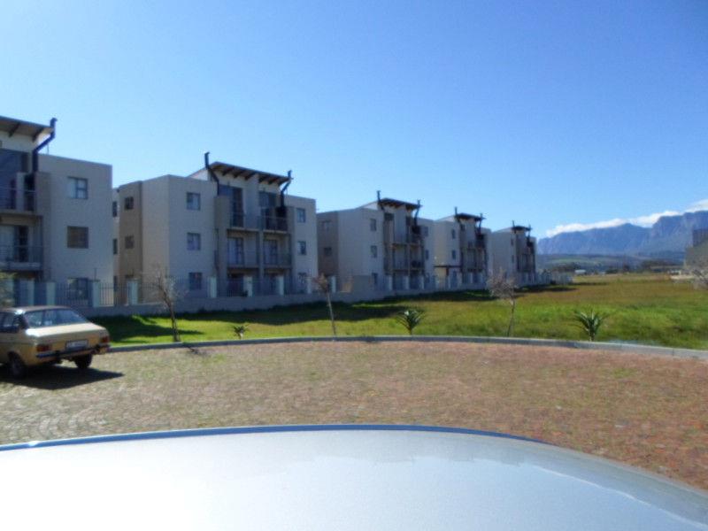 2 Bedroom Apartment / flat for sale in Gordons Bay Central Disa Road