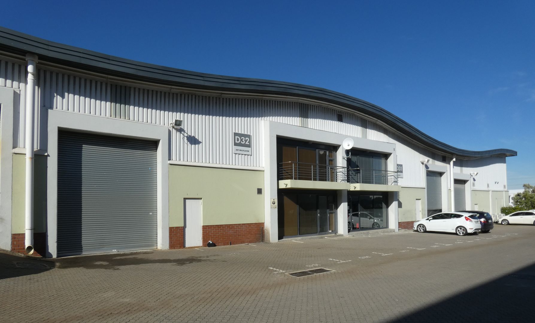 Industrial property to rent in Somerset West Somerset West Property