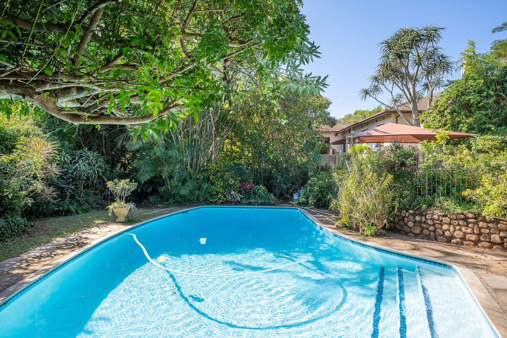 4 Bedroom House for sale in Athlone Park P24112749298