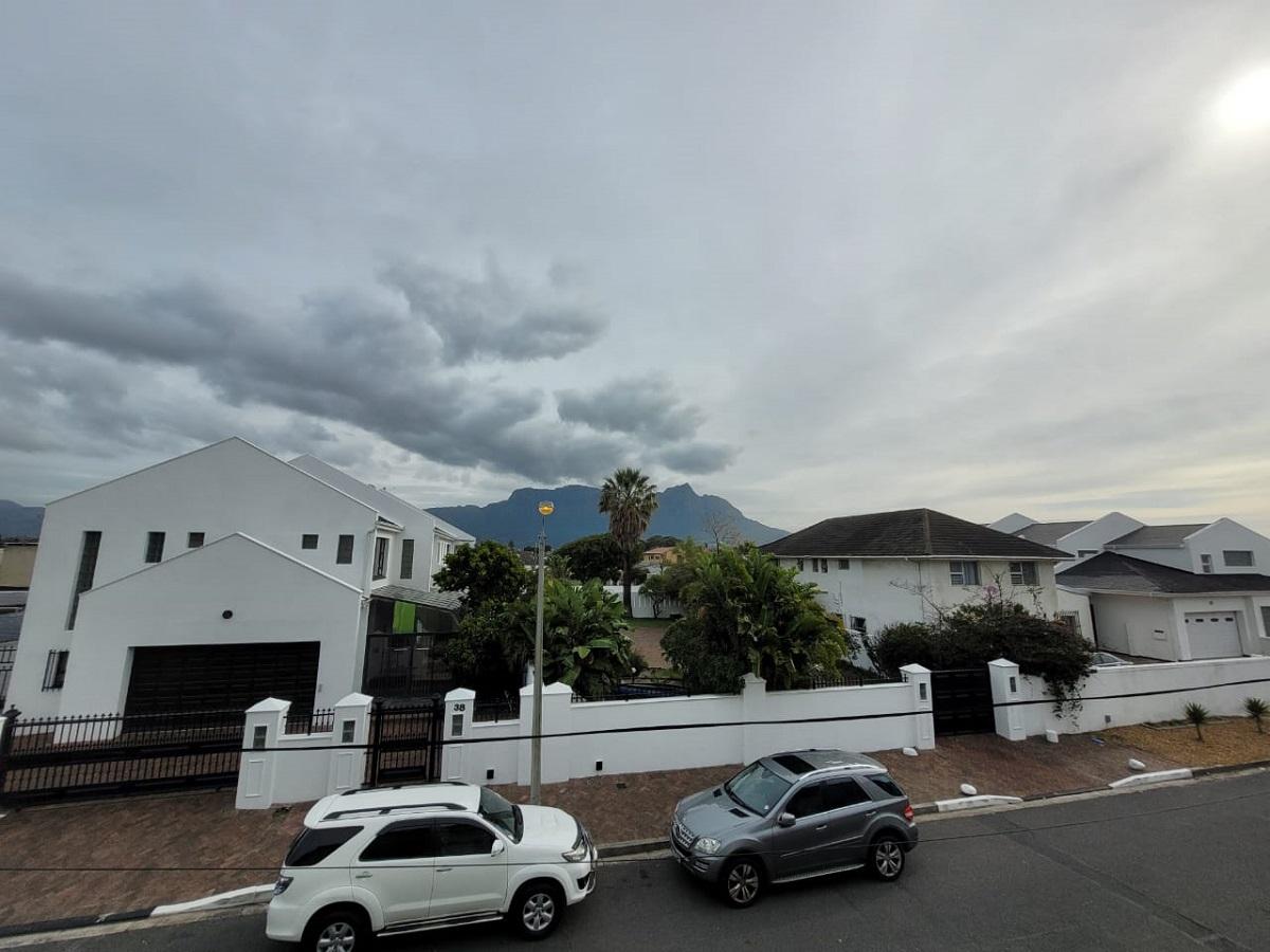 Crawford Property Apartments / flats for sale in Crawford