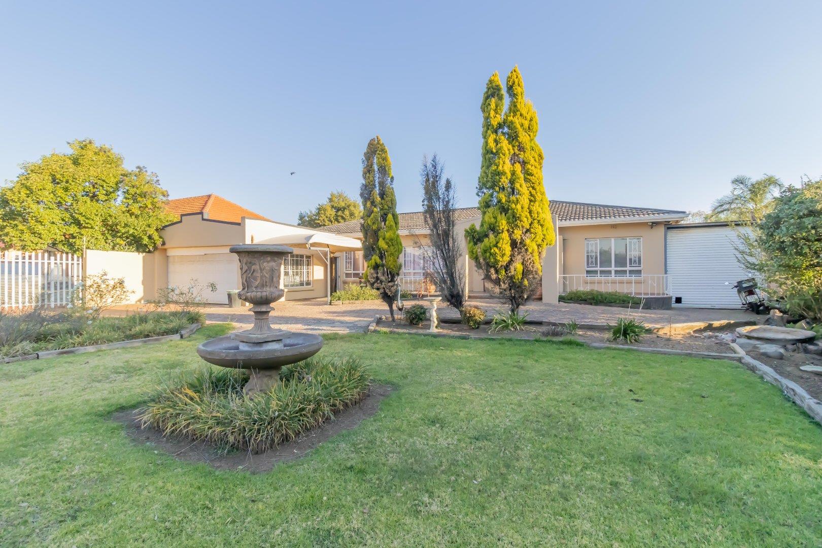 Selcourt Property Houses for sale in Selcourt