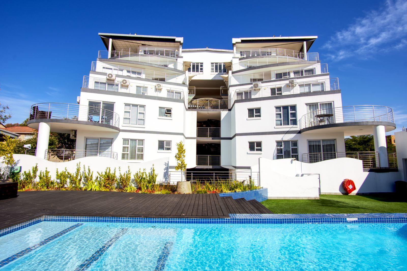 2 Bedroom Apartment / flat for sale in Killarney P24112753074