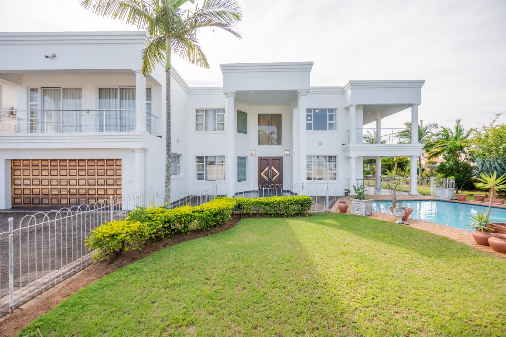 6 Bedroom House for sale in La Lucia P24112754379