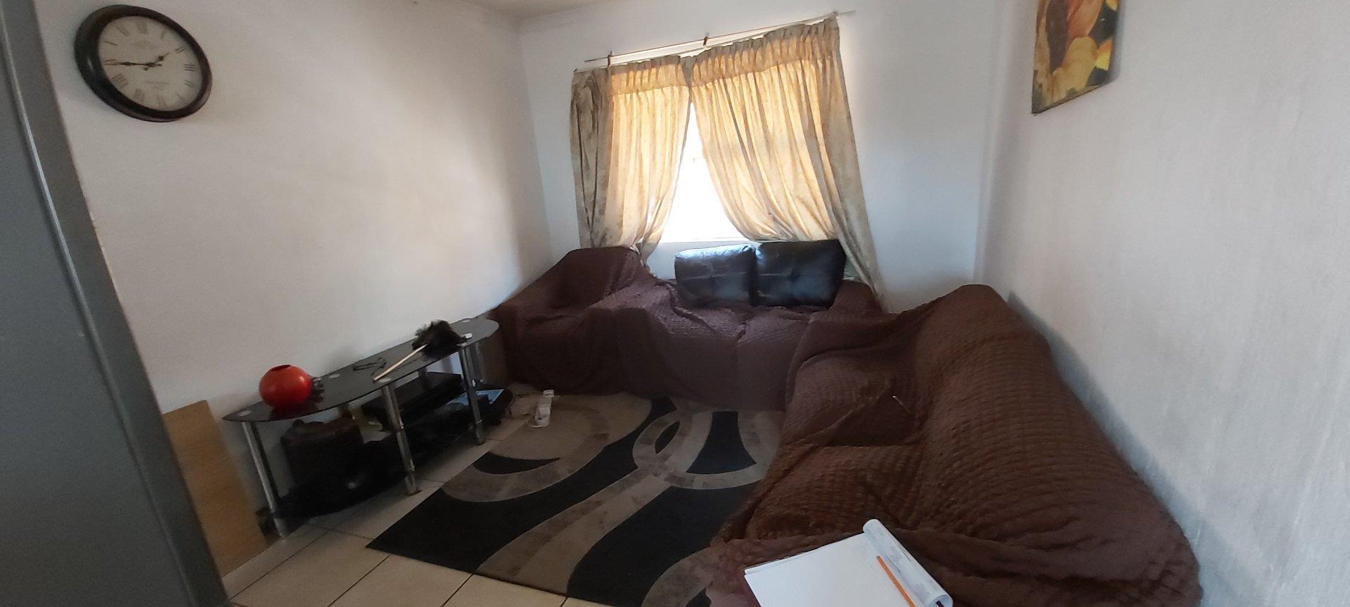 2 Bedroom Apartment / flat for sale in Kempton Park Ext 1 18 35