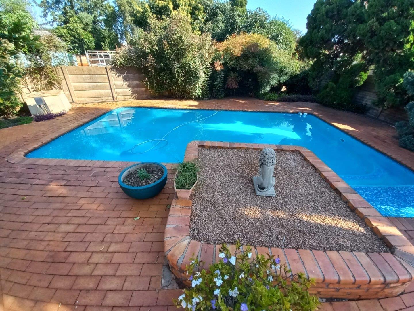 4 Bedroom House for sale in The Orchards P24112759060