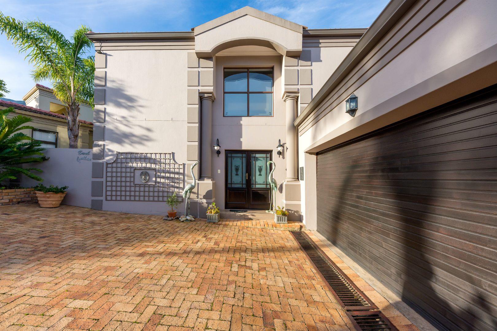 Glen Barrie Property Property and houses for sale in Glen Barrie