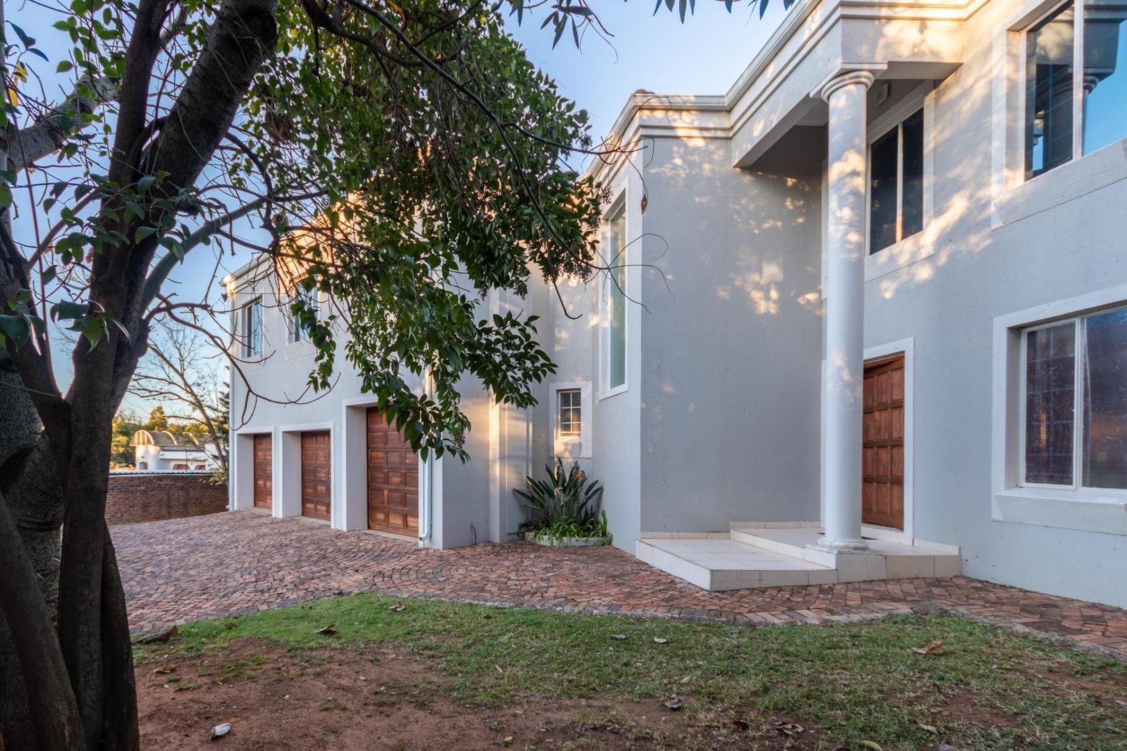 6 Bedroom House for sale in Lynnwood Glen P24112763781