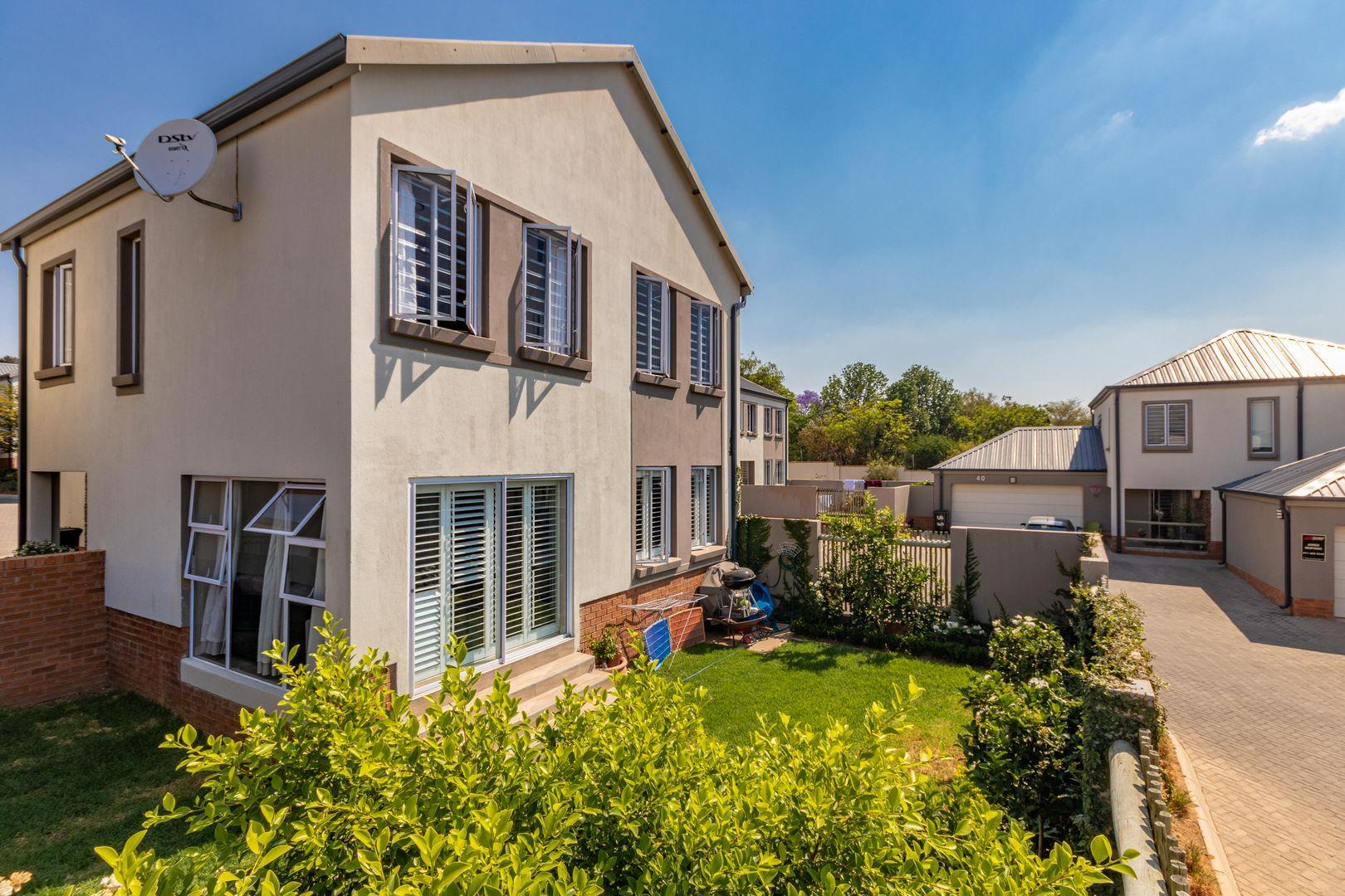 Broadacres Property Property and houses for sale in Broadacres