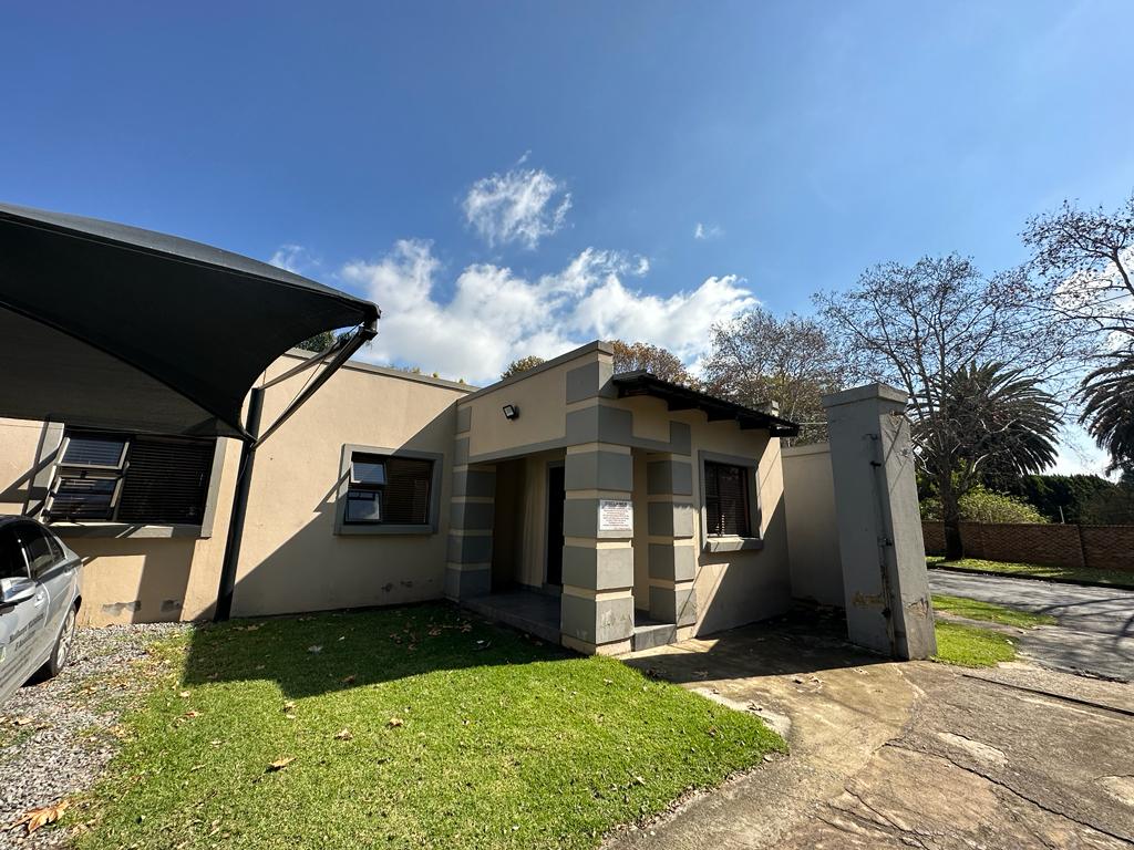 Lambton Property Commercial property to rent in Lambton