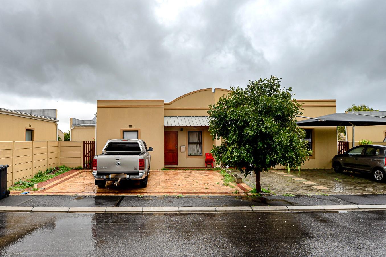 Bardale Village Property Property and houses for sale in Bardale