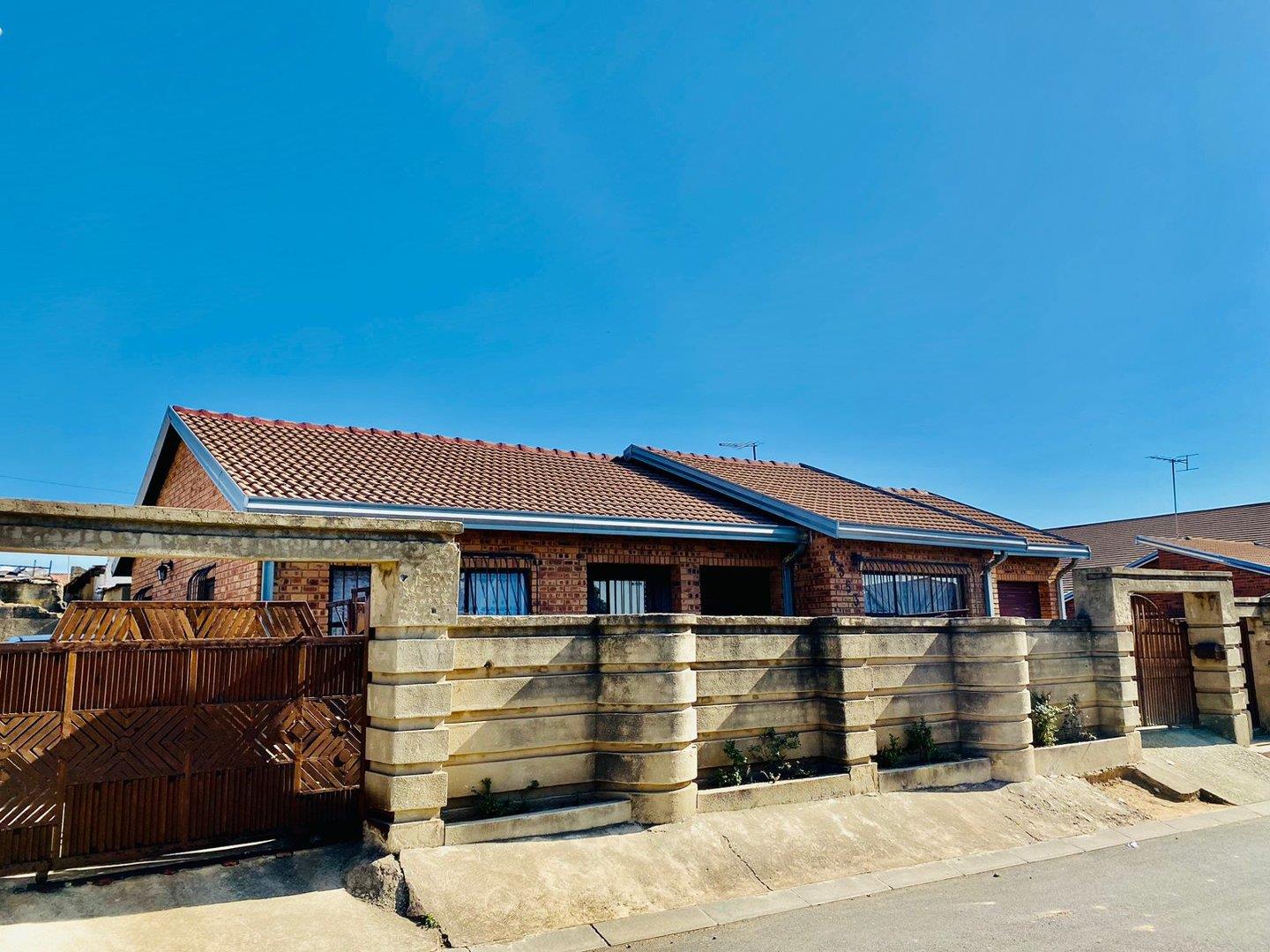 Tembisa Central Property Property and houses for sale in Tembisa