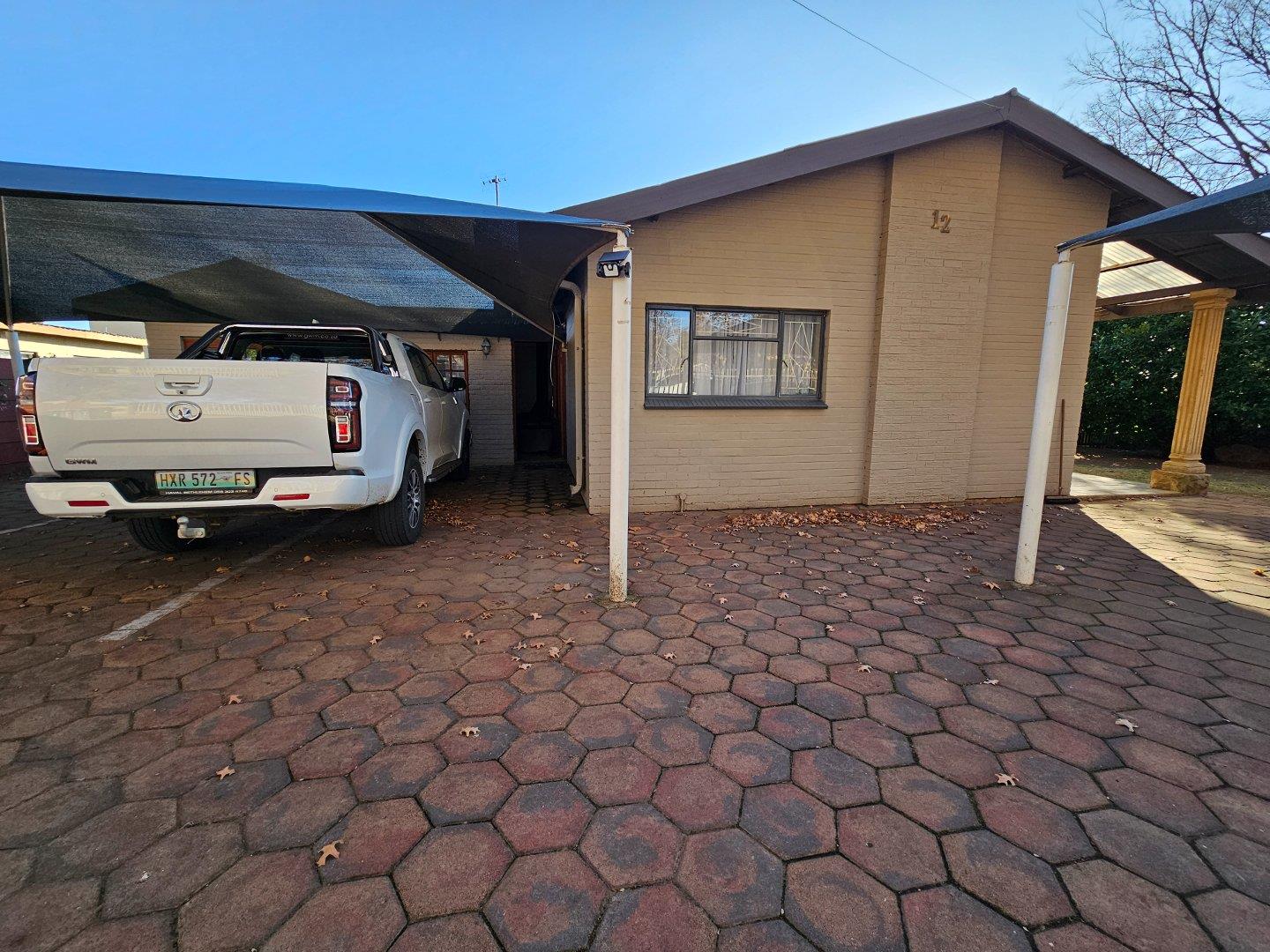 5 Bedroom House for sale in Panorama P24112772277