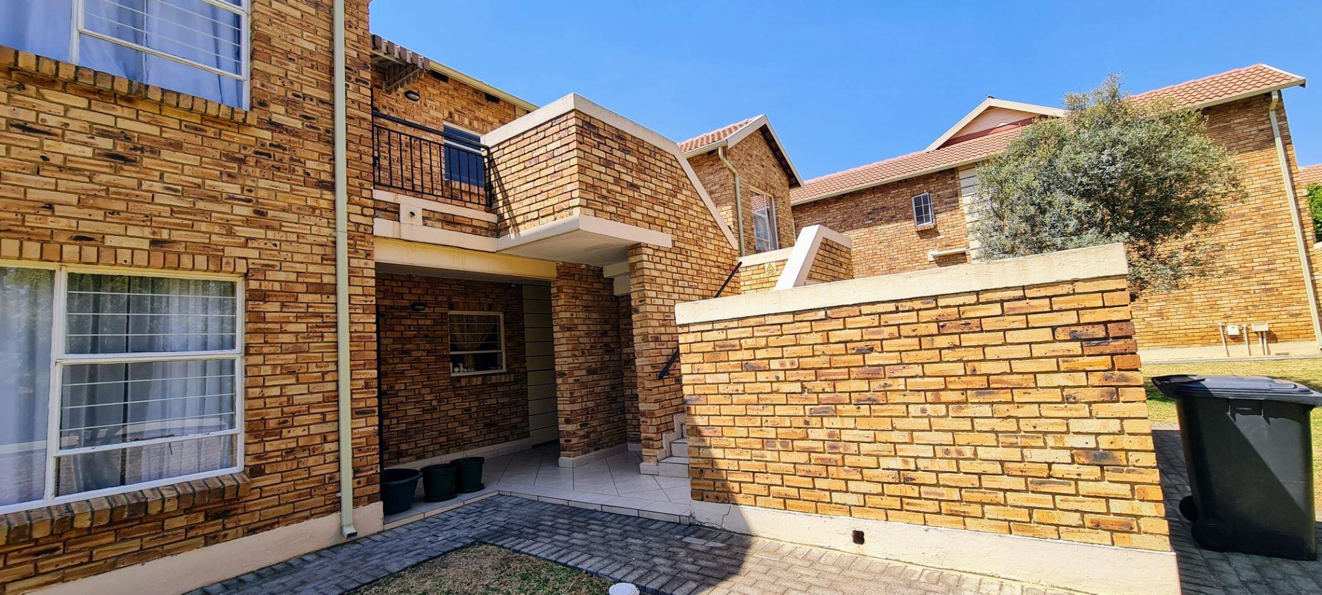 Honeydew Property Apartments / flats for sale in Honeydew