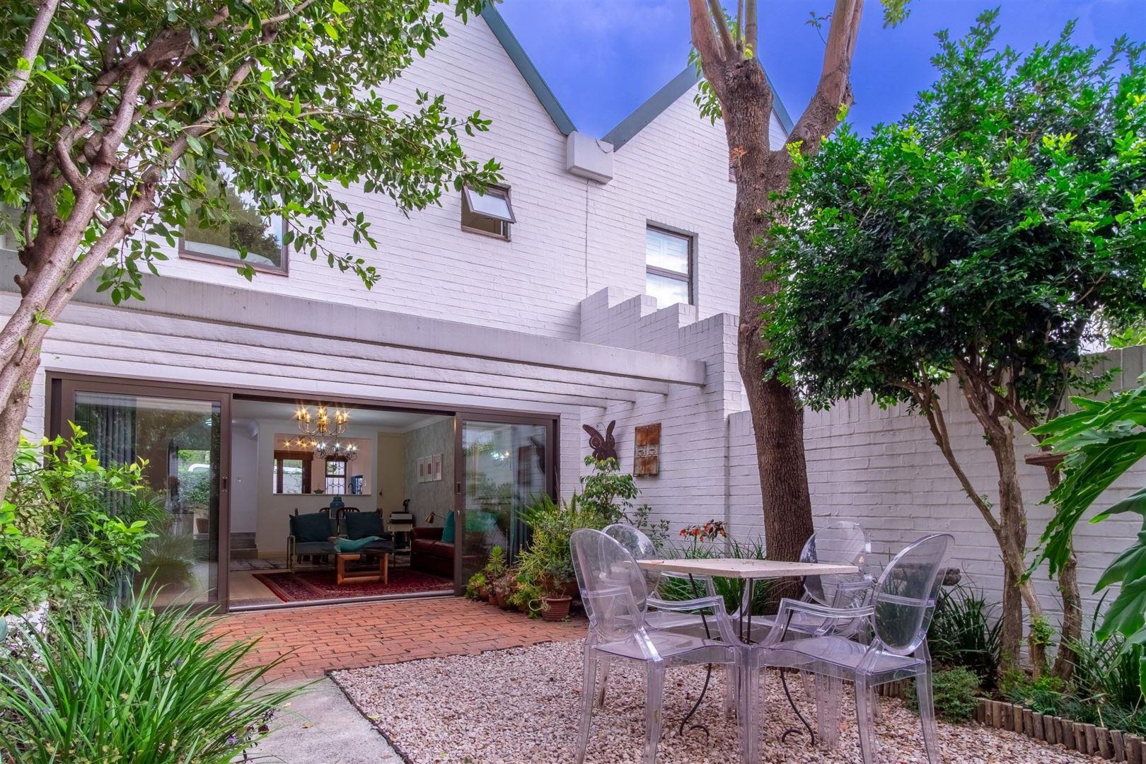 3 Bedroom Apartment / flat for sale in Rosebank P24112774027